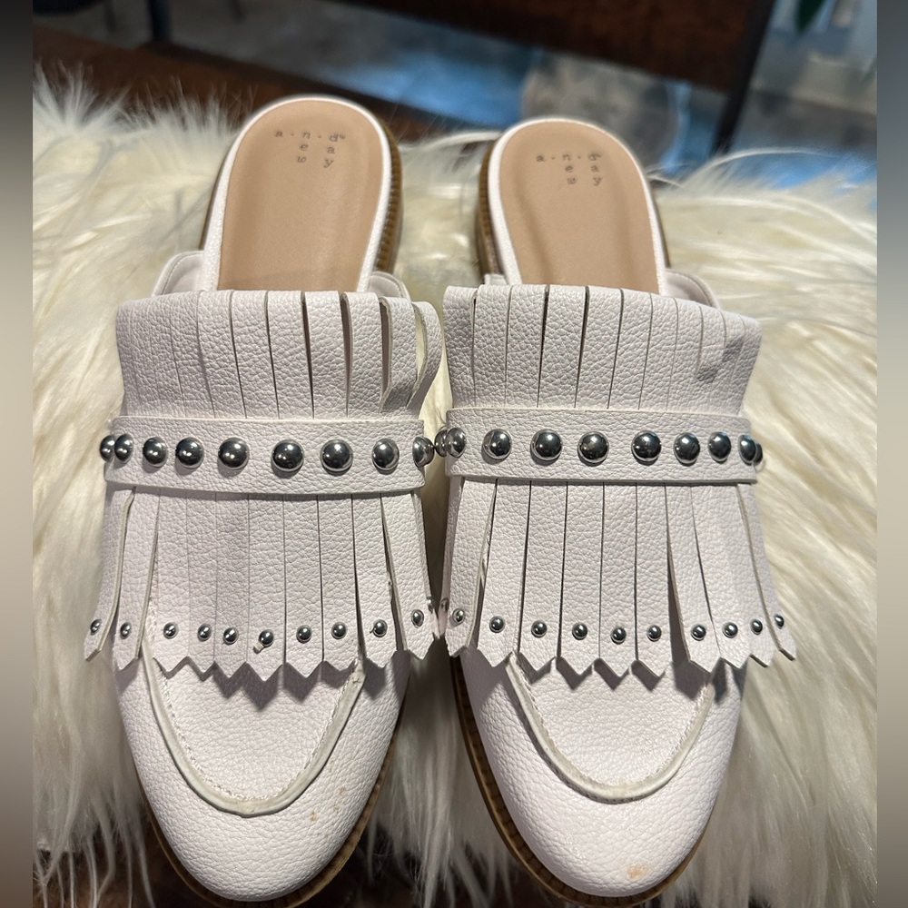 Women’s Mule Flats With Memory Foam - image 1